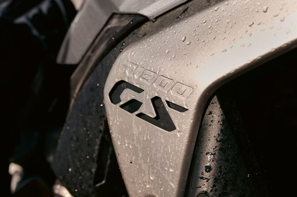 R 1300 GS badge